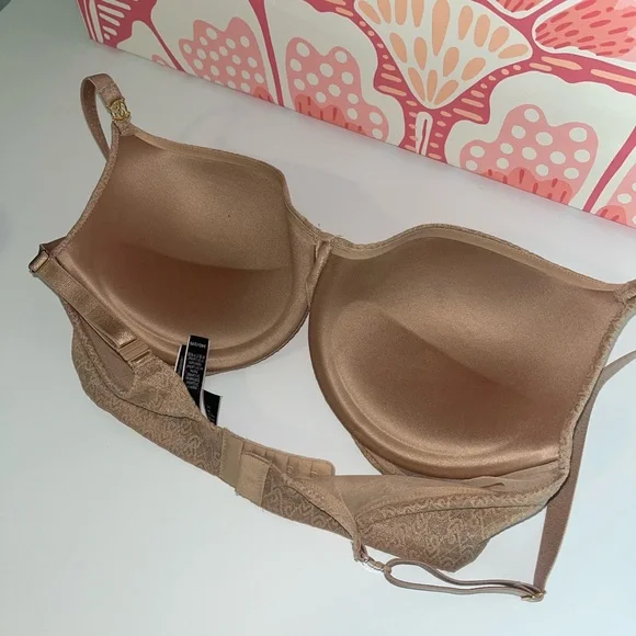 VS Icon Push Up Demi Bra - Picture 10 of 13